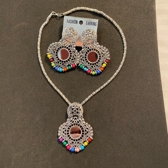 India Boutique Jewelry - 🆕 silver mirror necklace with earrings